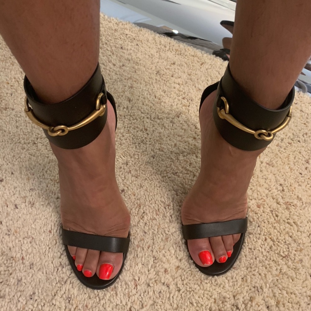 Gucci Ursula Leather ankle wrap cage High heels